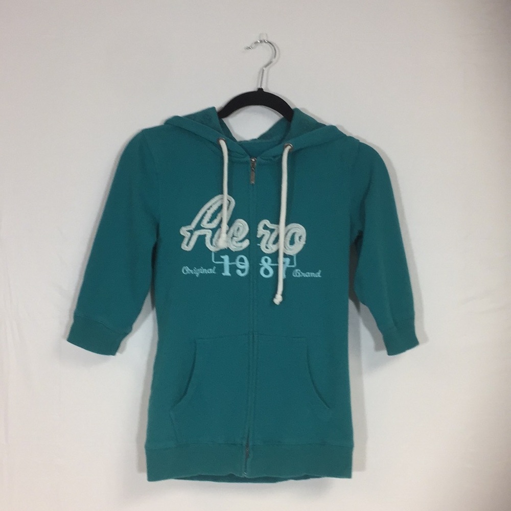 Aeropostale sweatshirt with hoodie short sleeves